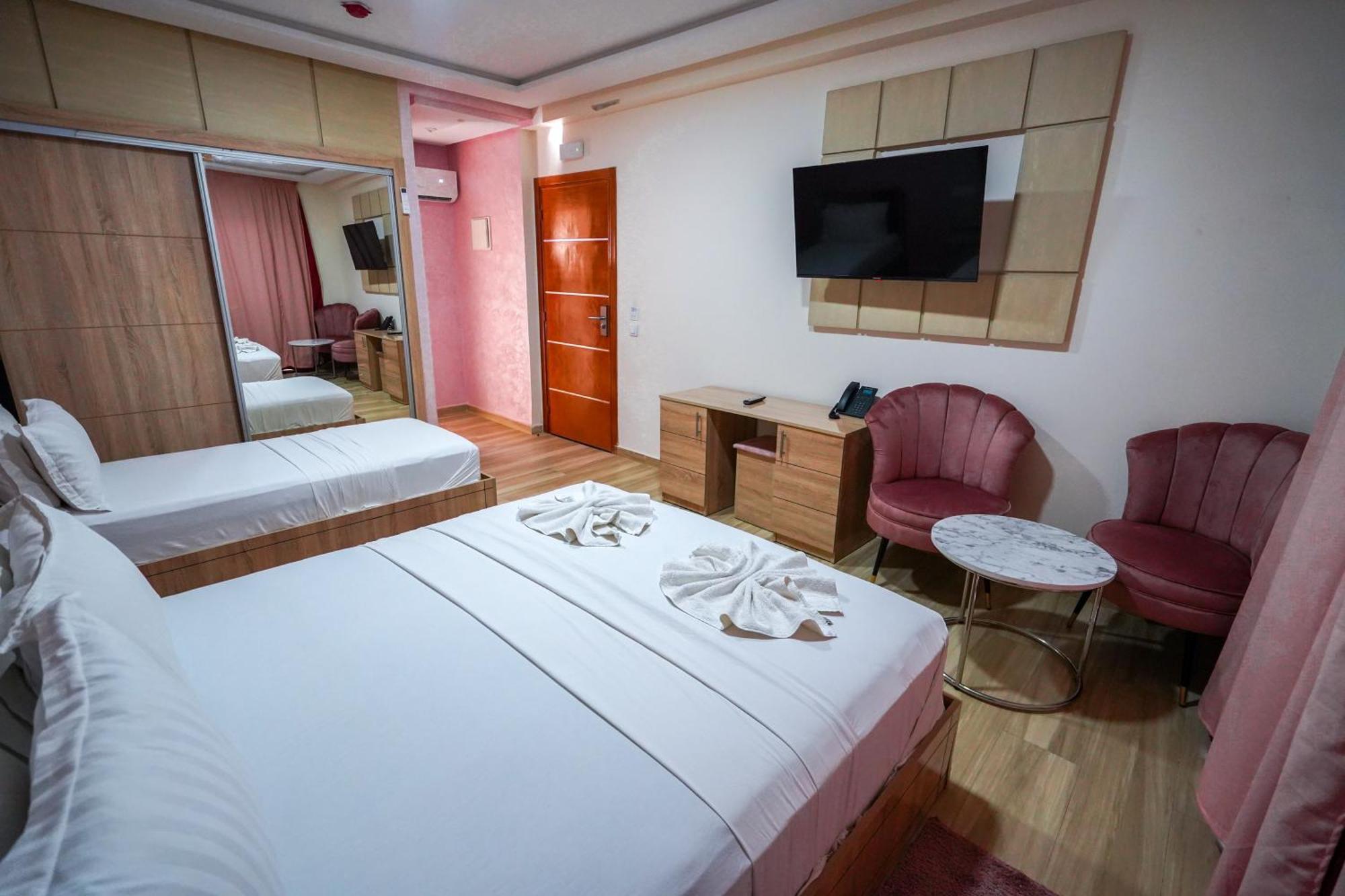 Fekri Hotel Meknes Luaran gambar