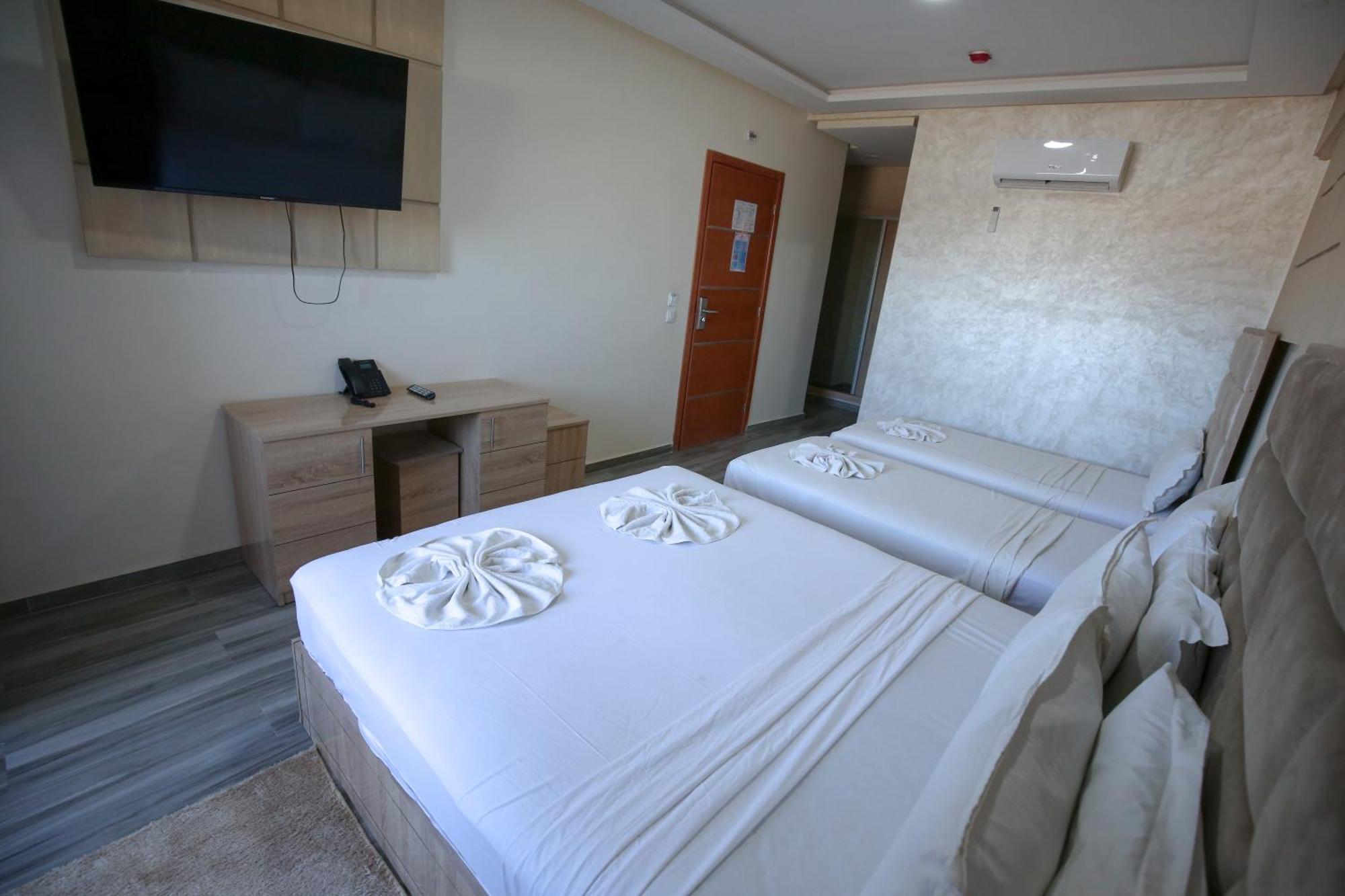 Fekri Hotel Meknes Luaran gambar